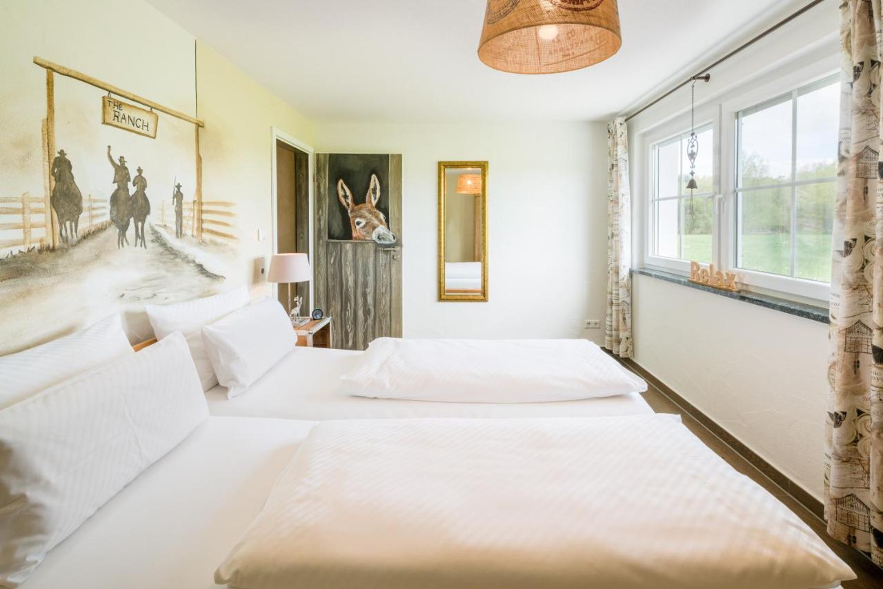 Hotel Hofgut Tiergarten Aulendorf Eksteriør billede